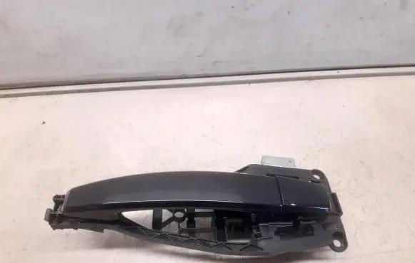 Opel Zafira B Front door exterior handle 24463525