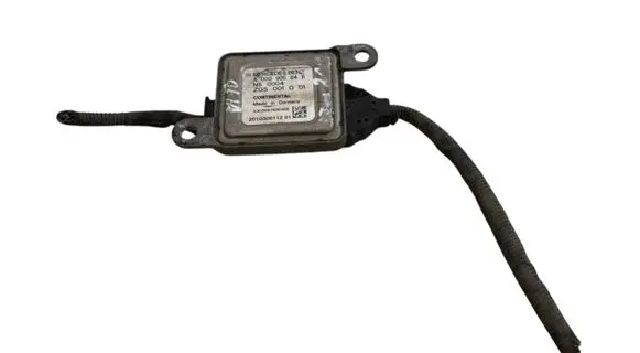 Mercedes-Benz Vito Viano W447 Lambda probe sensor A0009058411 201030011201