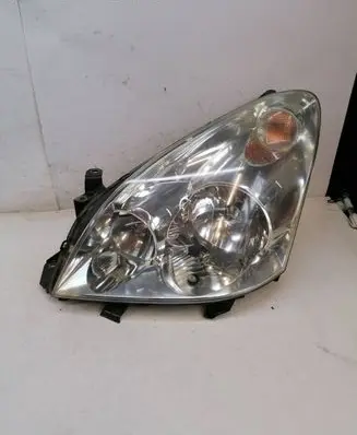 Toyota Corolla Verso E121 Headlight/headlamp