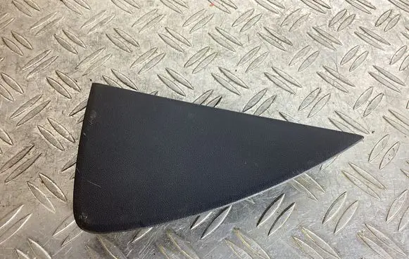 Tesla Model Y Panel trim 168437900A