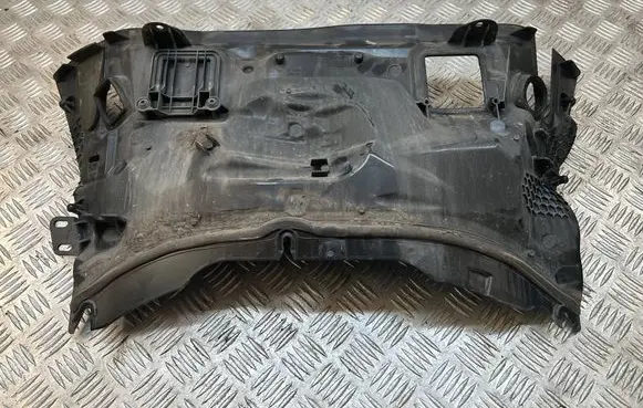 Other engine bay part