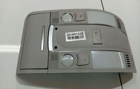 Audi A6 S6 C6 4F Front seat light 4F0947135BP