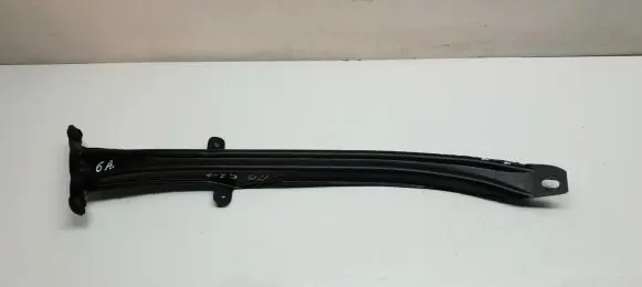 Mercedes-Benz C W204 Engine mounting bracket A2046280024