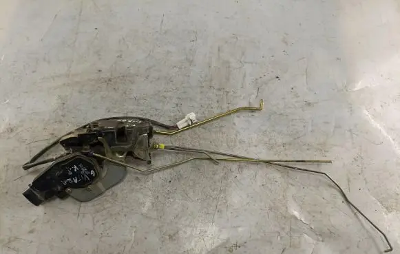 Suzuki Grand Vitara I Front door lock 980129