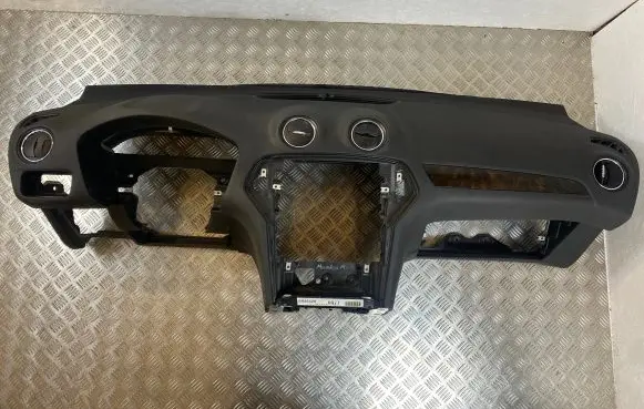 Ford Mondeo MK IV Dashboard