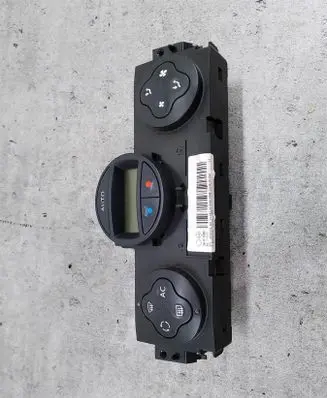 Renault Scenic II - Grand scenic II Climate control/heater control trim 8200501461