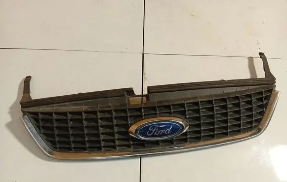 Ford Mondeo MK IV Front grill 7S718200G