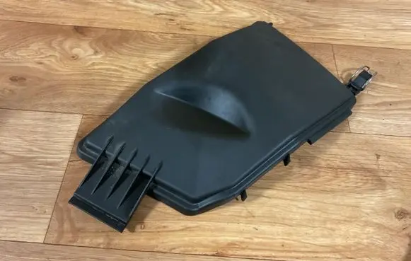 Mercedes-Benz C W203 Fuse box cover 2035450203