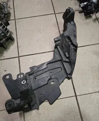 Renault Megane III Headlight/headlamp mounting bracket 622230005R 0001030280
