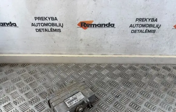 Volkswagen PASSAT B8 Engine control unit/module 0261203707708