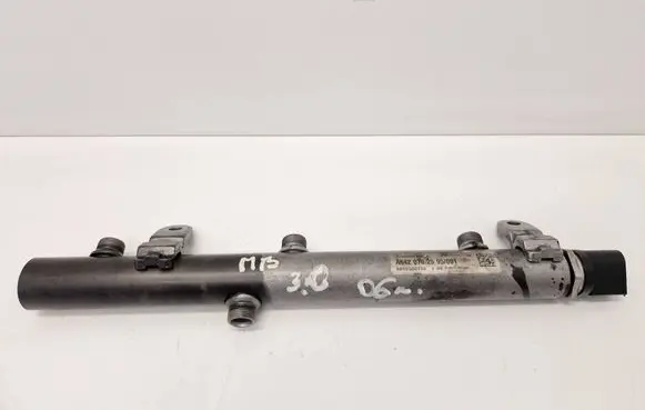 Mercedes-Benz E W211 Fuel main line pipe A6420702595 0800500730