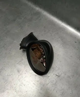 Mini Cooper Countryman F60 Front door electric wing mirror
