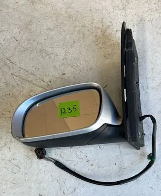 Front door electric wing mirror