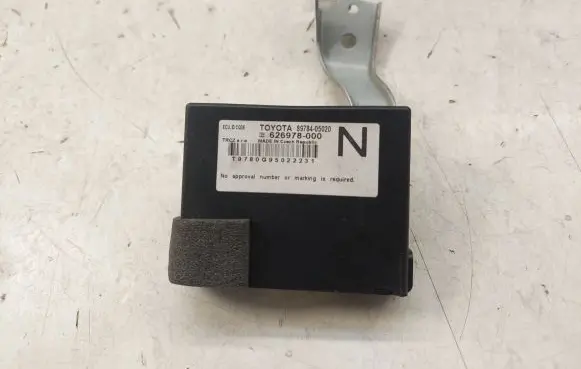 Toyota Avensis T270 Immobilizer control unit/module 626978000 8978405020