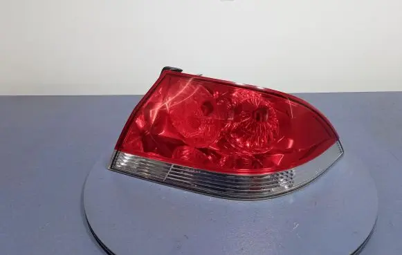 Mitsubishi Lancer Rear/tail lights P3101R