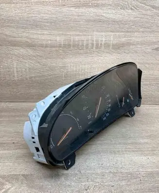 Saab 9-5 Speedometer (instrument cluster) 5042007 69795870T ForPetrolLHD