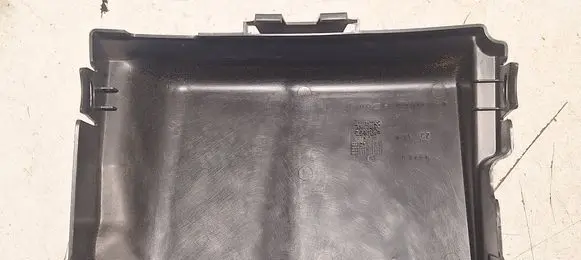 Seat Ibiza III (6L) Battery box tray cover/lid 6Q0915429D C2731