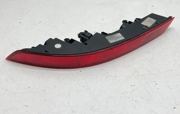 Porsche Cayenne (92A) Rear bumper light 