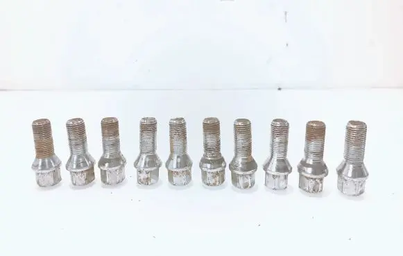 Volkswagen Transporter - Caravelle T4 Nuts/bolts 