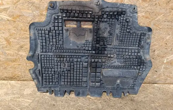 Volkswagen PASSAT B7 Engine splash shield/under tray 3C0825237H 3C0825235M