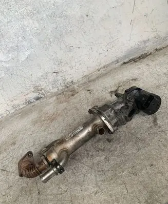 Ford Galaxy EGR valve cooler 8653691