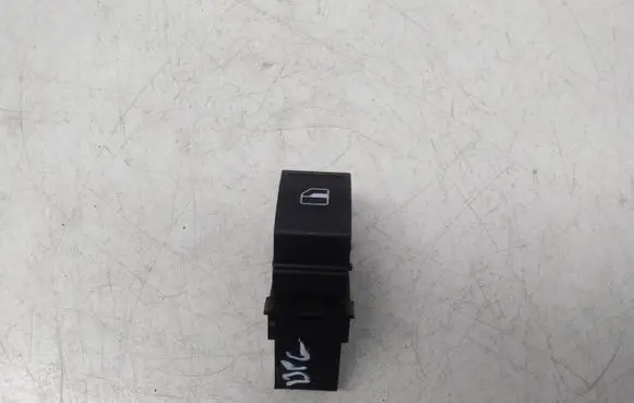 Volkswagen Tiguan Electric window control switch