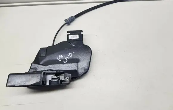 Volvo V50 Front door lock 30753661 nr5353