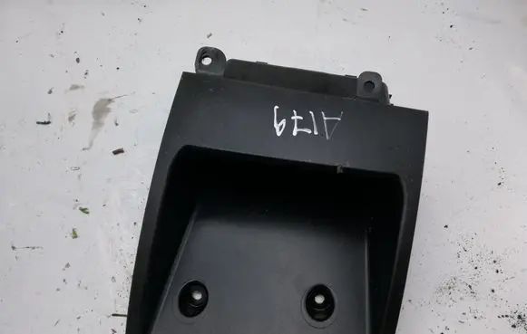 BMW 5 E60 E61 Dashboard storage box/compartment 51457063163 7063163 14121810