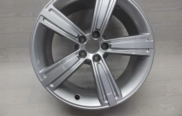 Audi A8 S8 D5 R19 alloy rim 