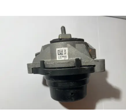 BMW 4 F36 Gran coupe Engine mount bracket 6787663