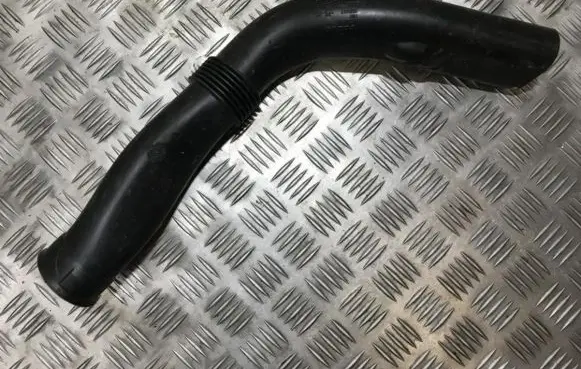 Volvo S60 Air intake hose/pipe 8674836