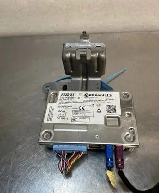 Renault Arkana Trunk lid opening control unit 