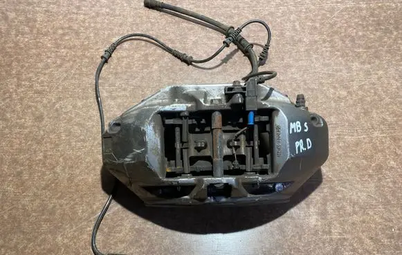 Mercedes-Benz S W222 Front brake caliper A2224215298