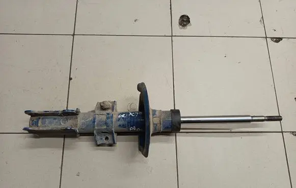 Volvo XC70 Front shock absorber/damper 5266230003