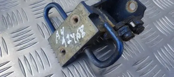 Audi A4 S4 B6 8E 8H Rear door lower hinge 8E0833412
