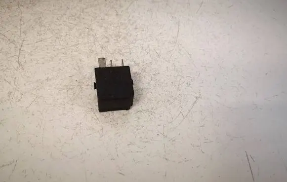 Mercedes-Benz E W211 Other relay 0025421119