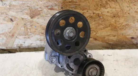 Subaru Forester SJ Generator/alternator belt tensioner 23770SG000