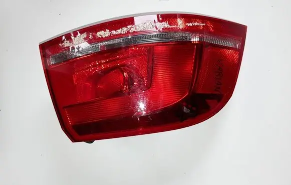 Volkswagen PASSAT B7 Rear/tail lights 3AF945095C