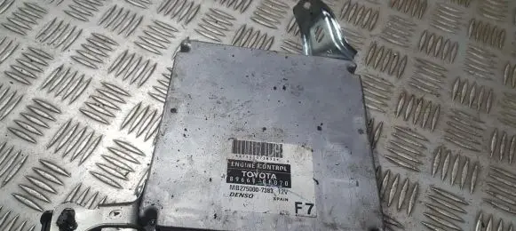 Toyota Corolla Verso E121 Engine control unit/module 896610f070