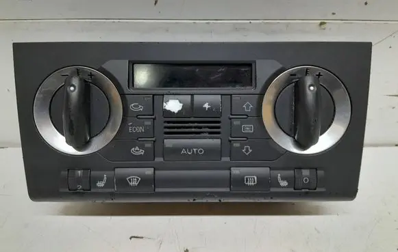 Audi A3 S3 8P Climate control unit 8P0820043A