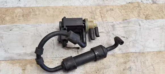 Skoda Superb B6 (3T) Turbo solenoid valve 1K0906627B