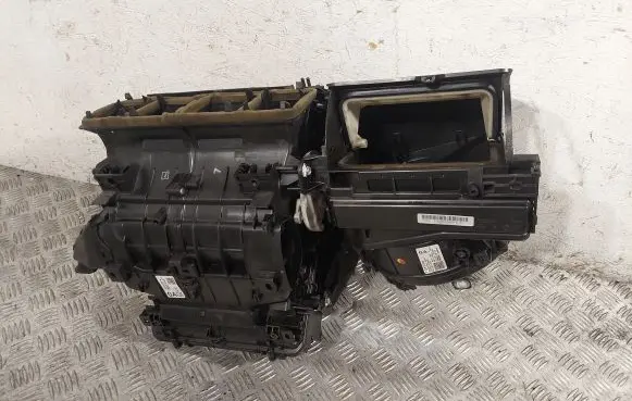 Toyota Auris 150 Interior heater climate box assembly 8713002320 8705002A00 MF4432106471