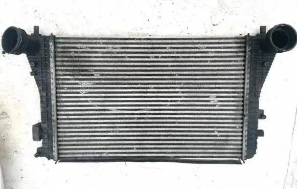 Volkswagen Touran I Intercooler radiator 1k0145803a