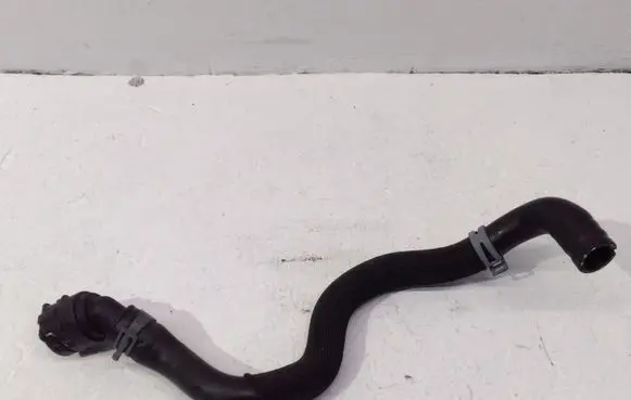 Audi A3 S3 8V Engine coolant pipe/hose 2Q0122157K