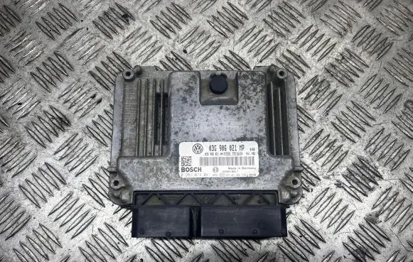 Volkswagen PASSAT B6 Engine control unit/module 03G906021AN 0281014041 03G906021MP