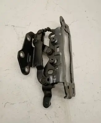 Mercedes-Benz CLS C218 X218 Engine bonnet/hood hinges A2048800828