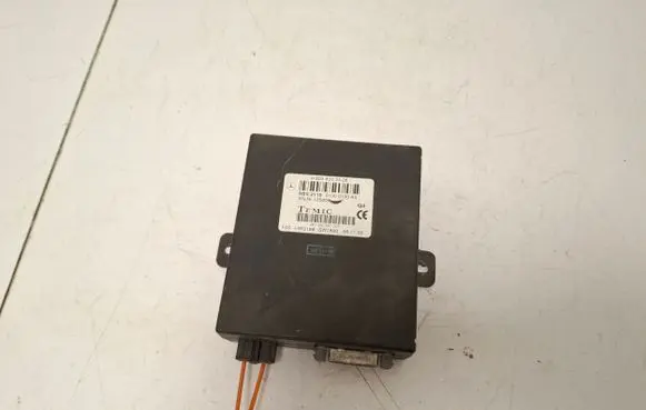 Mercedes-Benz E W210 Voice control module A2038203326
