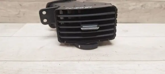 Toyota Corolla Verso AR10 Dashboard side air vent grill/cover trim 5565064010 6556414010