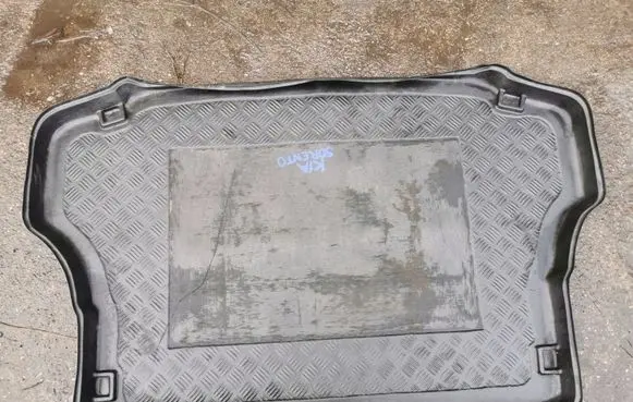 KIA Sorento Rubber trunk/boot mat liner 