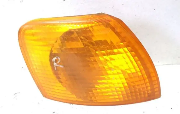 Volkswagen PASSAT B5 Front indicator light 3B0953050